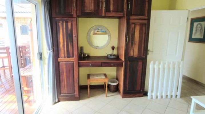 To Let 4 Bedroom Property for Rent in Winterstrand Eastern Cape
